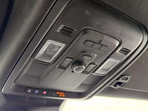 Certified 2022 Cadillac Escalade Luxury image 29