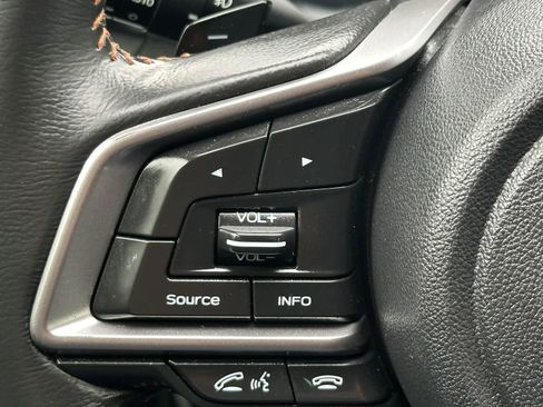 Used 2020 Subaru Crosstrek 2.0i Limited w/ Moonroof Package w/Navigation AWD/4WD image 28