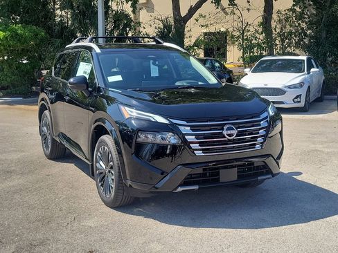 New 2026 Nissan Rogue Platinum AWD/4WD image 1