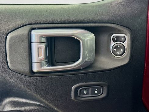 Used 2021 Jeep Gladiator Sport AWD/4WD image 21