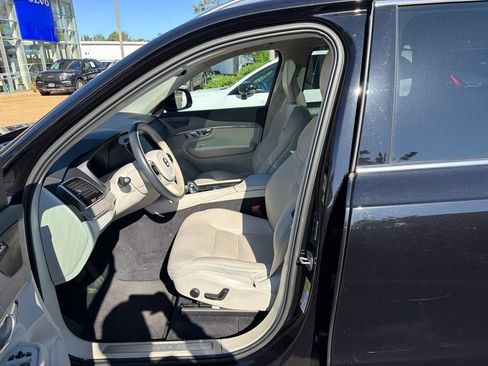 Used 2023 Volvo XC90 B6 Plus AWD/4WD image 7