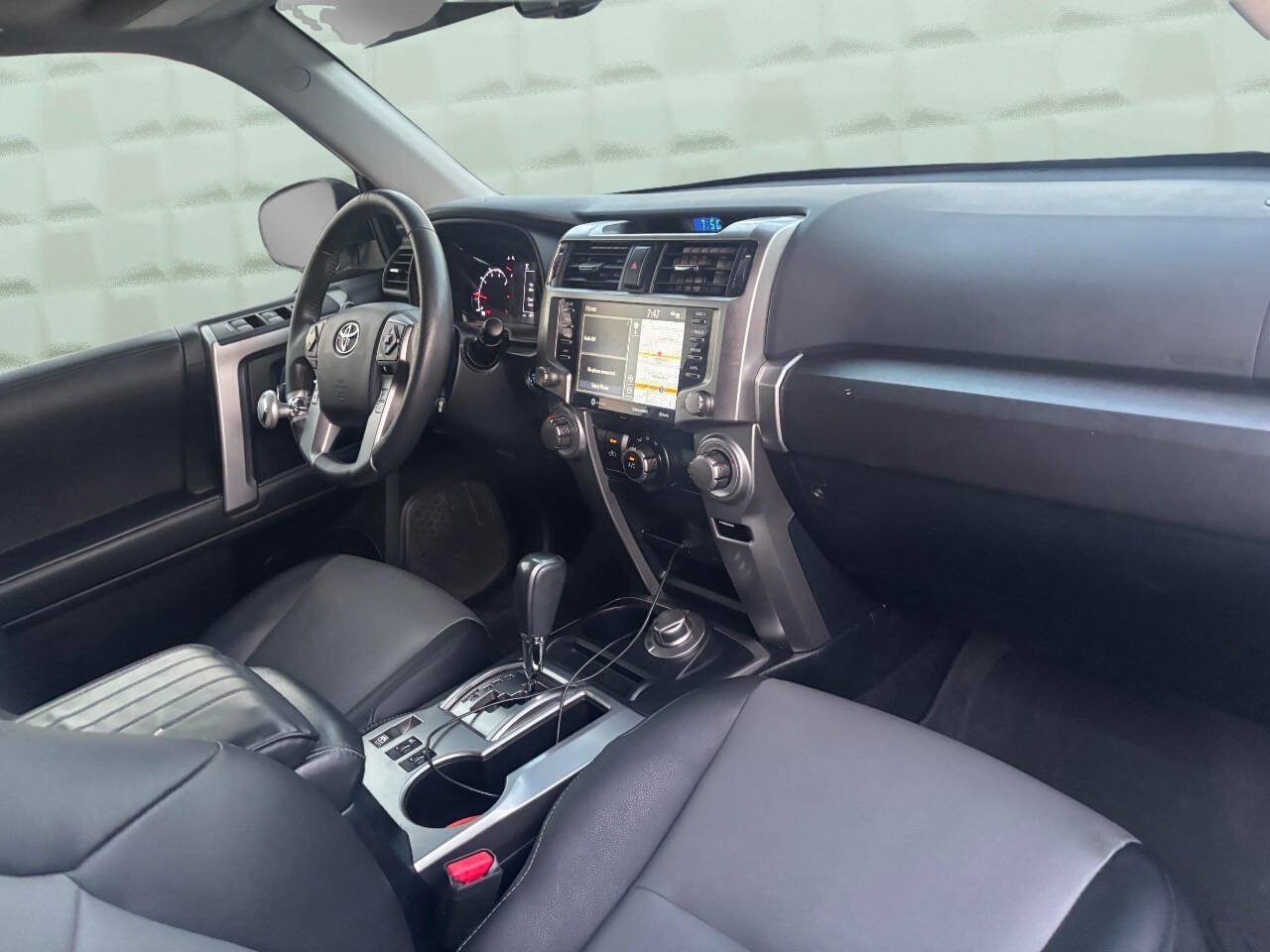 Used 2021 Toyota 4Runner SR5 Premium w/ Moonroof Package AWD/4WD image 14