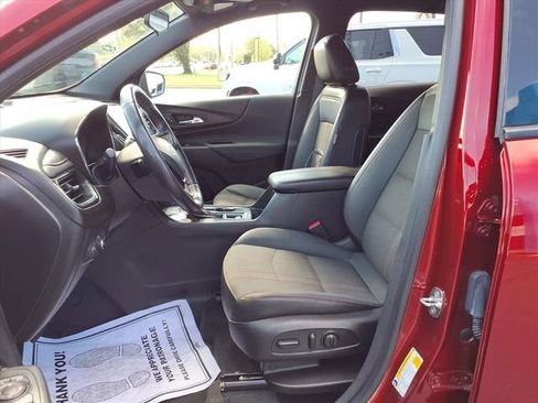 Used 2022 Chevrolet Equinox RS w/ Infotainment Package image 23