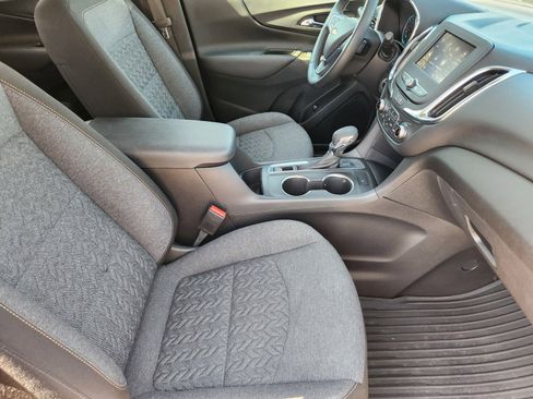Used 2023 Chevrolet Equinox LT FWD image 11