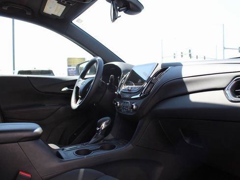 Used 2024 Chevrolet Equinox RS image 23