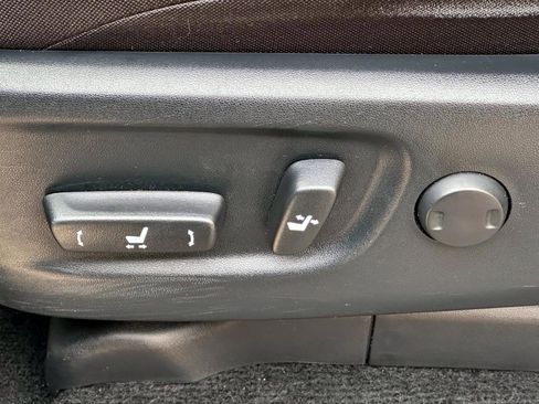 Used 2022 Toyota 4Runner SR5 image 14