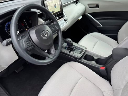 Certified 2026 Toyota Corolla Cross L image 11