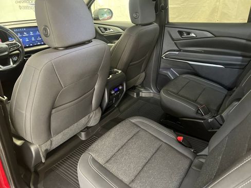 Used 2024 Chevrolet Traverse LT w/ Midnight/Sport Edition AWD/4WD image 38