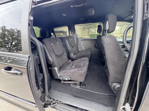 Used 2015 Dodge Grand Caravan SE w/ Quick Order Package 29E SE image 20