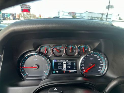 Used 2019 Chevrolet Tahoe LT image 14