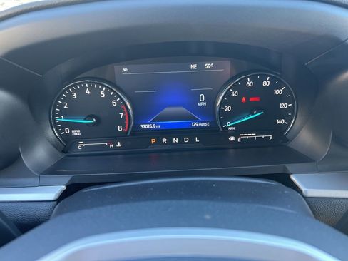 Used 2022 Ford Explorer XLT w/ Equipment Group 202A image 17