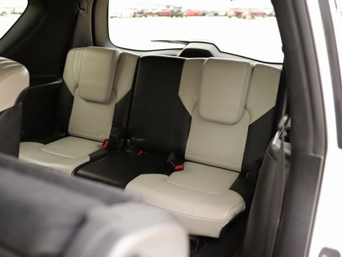 Used 2019 INFINITI QX80 Limited w/ All-Season Package image 38