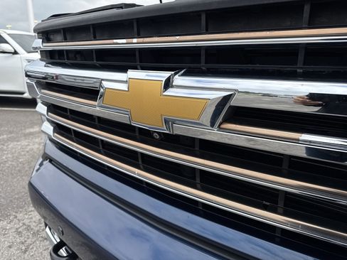 Used 2021 Chevrolet Silverado 2500 High Country w/ Z71 Off-Road Package image 30