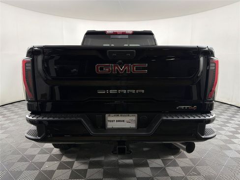 New 2026 GMC Sierra 2500 AT4 w/ AT4 Premium Plus Package AWD/4WD image 5