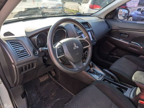 Used 2018 Mitsubishi Outlander Sport LE image 12