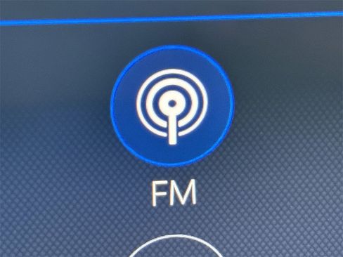 Used 2023 GMC Sierra 3500 Denali w/ Denali Ultimate Package image 19