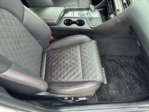 Used 2025 Genesis G70 3.3T Advanced w/ Sport Prestige Package image 18