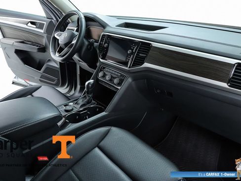Used 2023 Volkswagen Atlas SE AWD/4WD image 33