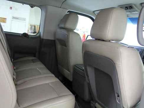 Used 2015 Nissan NV 3500 SL w/ Technology Package RWD image 28