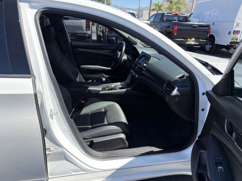 Used 2022 Honda Accord Sport image 10