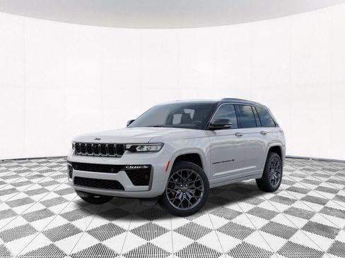 New 2026 Jeep Grand Cherokee Summit AWD/4WD image 2