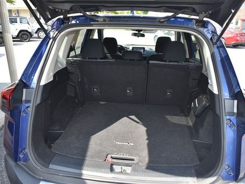 Used 2023 Nissan Rogue SV AWD/4WD image 23