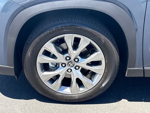 Certified 2026 Toyota Grand Highlander AWD image 6