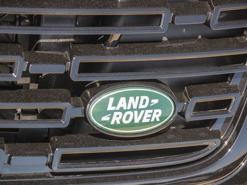 New 2026 Land Rover Range Rover Velar S image 9