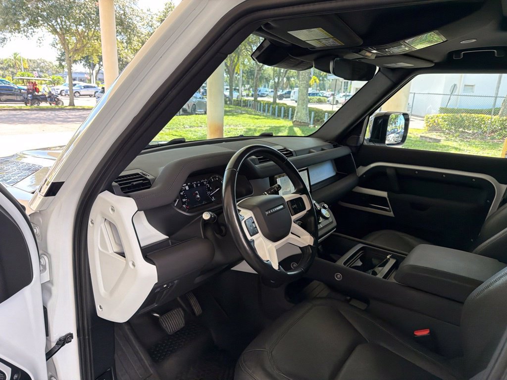 Used 2023 Land Rover Defender 110 S AWD/4WD image 6