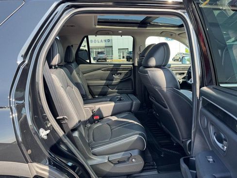 Used 2023 Honda Pilot Elite image 10