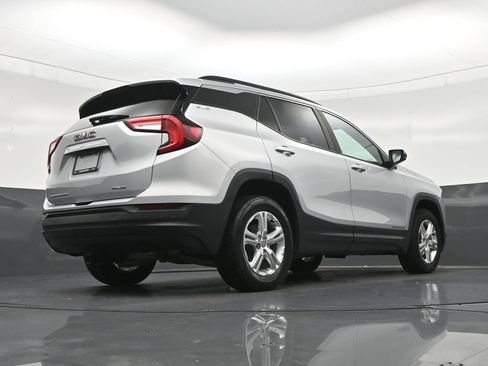 Used 2022 GMC Terrain SLE w/ Driver Convenience Package AWD/4WD image 27