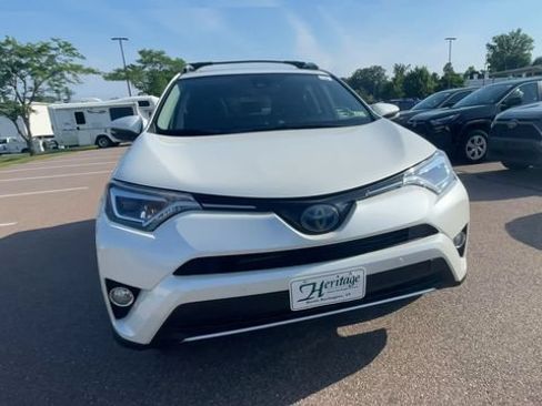Used 2016 Toyota RAV4 Limited AWD/4WD image 7