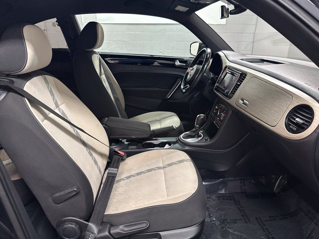Used 2018 Volkswagen Beetle 2.0T Coast FWD image 20