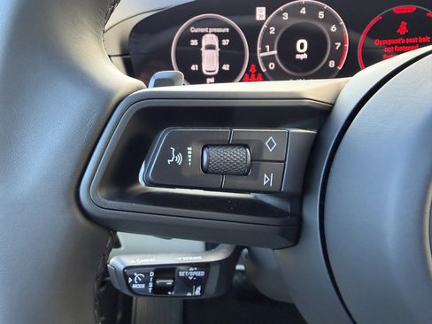 New 2026 Porsche Cayenne image 33