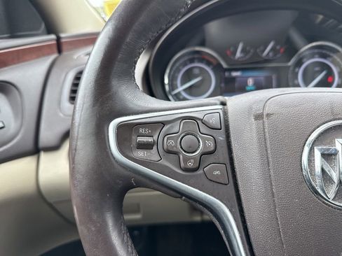 Used 2016 Buick Regal Premium FWD image 13
