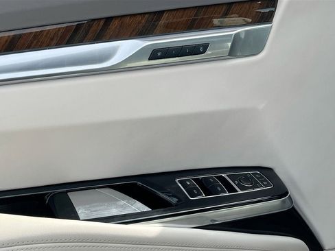 New 2025 Cadillac Escalade Sport Platinum w/ LPO, ONYX Package image 18