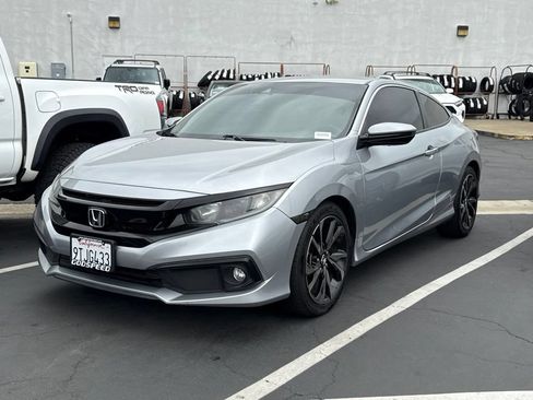 Used 2020 Honda Civic Sport image 2