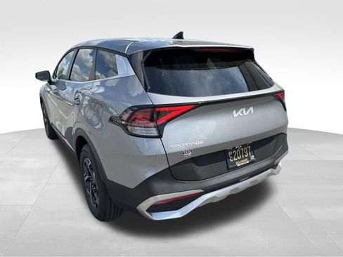 Used 2024 Kia Sportage LX image 6