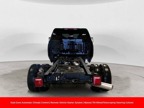 New 2026 GMC Sierra 3500 SLE w/ SLE Convenience Package image 5