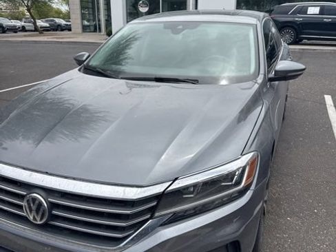 Used 2020 Volkswagen Passat 2.0T SEL FWD image 4