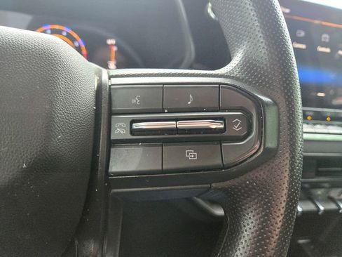 Used 2023 Chevrolet Colorado W/T image 24