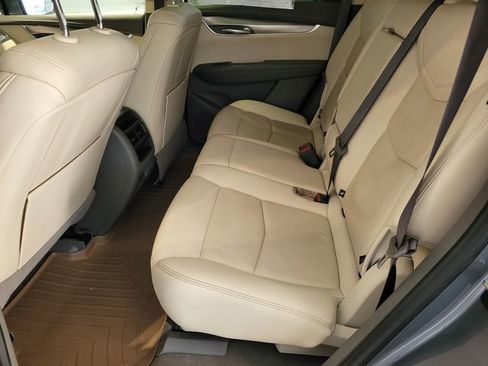Used 2021 Cadillac XT5 Premium Luxury image 15