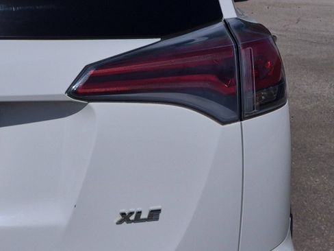 Used 2017 Toyota RAV4 XLE FWD image 25