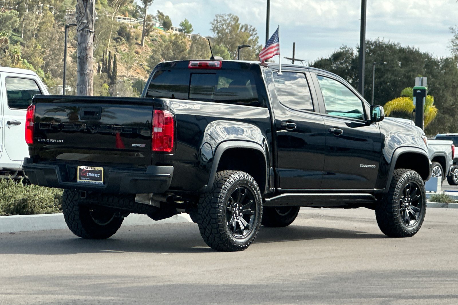 Used 2022 Chevrolet Colorado ZR2 w/ ZR2 Midnight Special Edition AWD/4WD image 4
