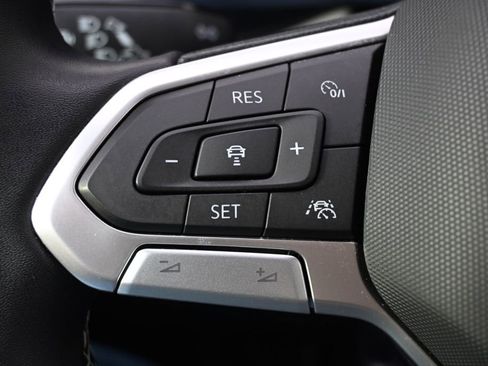 Used 2022 Volkswagen Taos SE AWD/4WD image 34