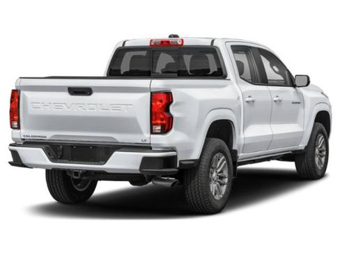 Used 2026 Chevrolet Colorado LT RWD image 3