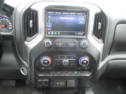 Used 2021 Chevrolet Silverado 1500 RST w/ Bed Protection Package AWD/4WD image 12