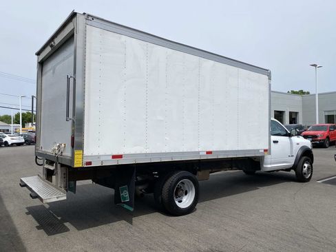 Used 2022 RAM 4500 Tradesman RWD image 10
