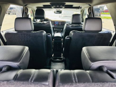 Used 2022 Dodge Durango GT image 33