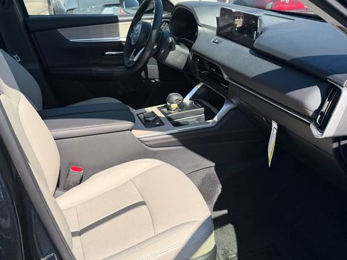 Used 2026 MAZDA CX-90 3.3 Turbo w/ Preferred Package image 11